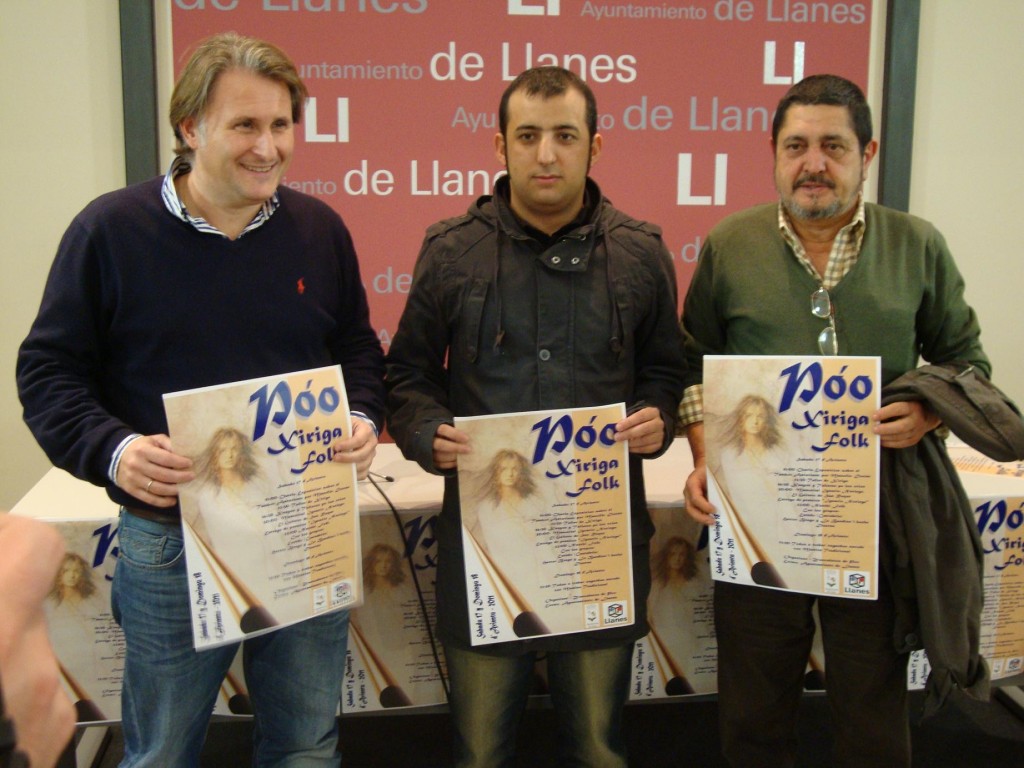José Balmori (Primer Teniente de Alcalde), Manuel Vela (Pte. Asociación Zancañeros) y Ramón Martínez (Vicepte. Asociación Zancañeros). - Celoriu.com