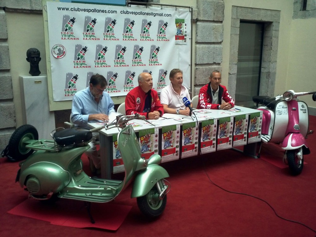 Presentación de la concentración de Vespas y Lambrettas de Llanes - Celoriu.com