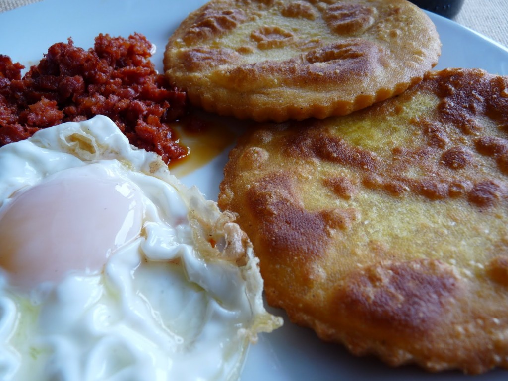 Torto con huevo y picadillo, Jornadas del Maíz de Llanes - Celoriu.com